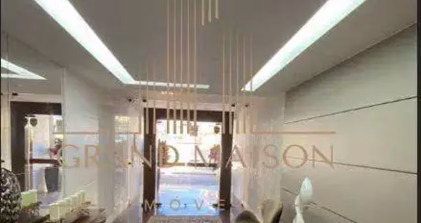 Cobertura à venda com 4 quartos, 269m² a 500 metros da Praia do Forte.