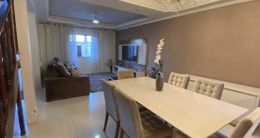Casa com 3 quartos à venda na Rua Poeta Vitorino Carrico, Parque Burle, Cabo Frio