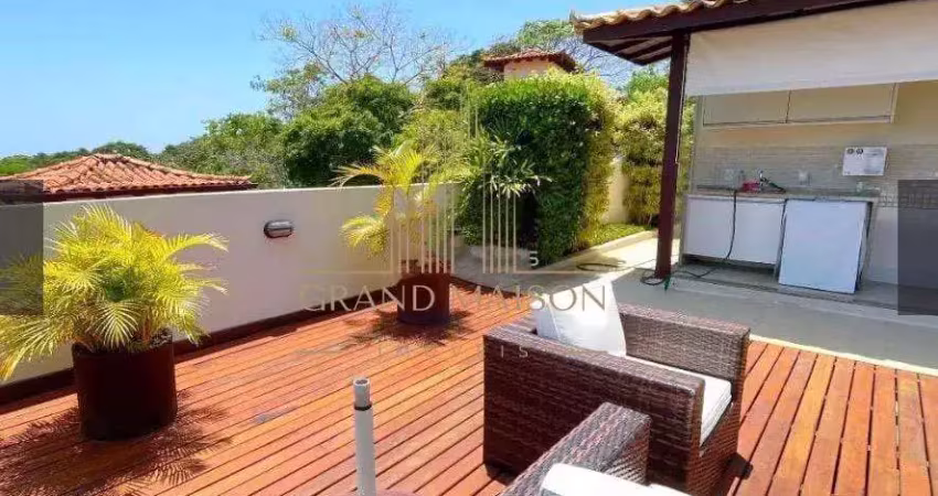 Casa à venda na praia da  ferradura em armação dos búzios