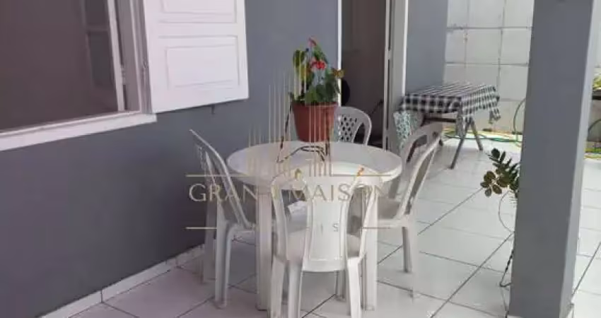 Casa com 3 quartos para alugar no Parque Burle, Cabo Frio 
