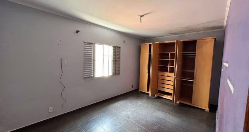 Sobrado com 3 dormitórios à venda, 280 m² por R$ 690.000,00 - Jardim Marek - Santo André/SP