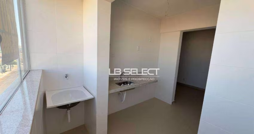 Apartamento no bairro Santa Mônica com dois quarto e uma suíte.