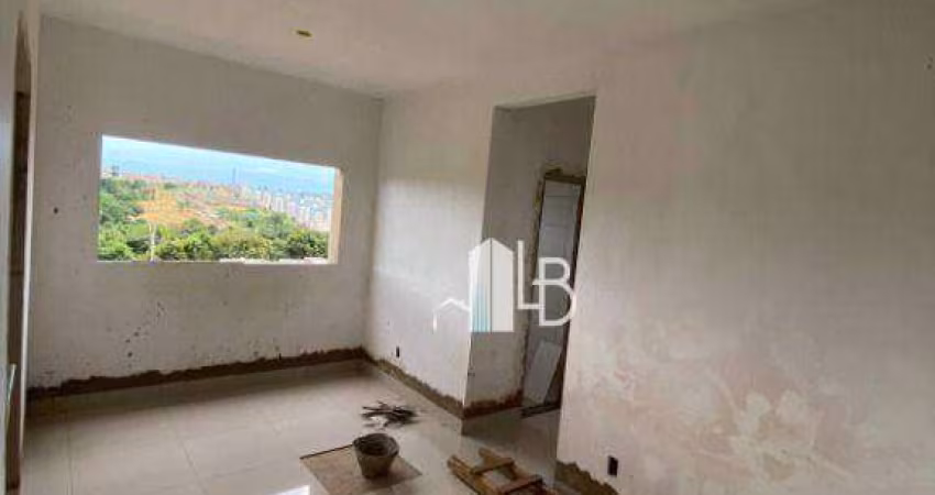 Apartamento com 3 dormitórios à venda, 62 m² por R$ 260.000,00 - Shopping Park - Uberlândia/MG
