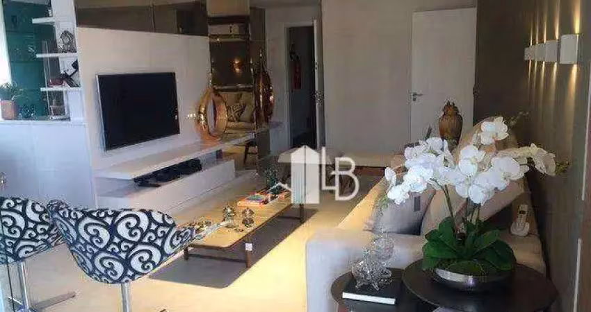 Apartamento alto padrão no bairro Saraiva com três quartos.