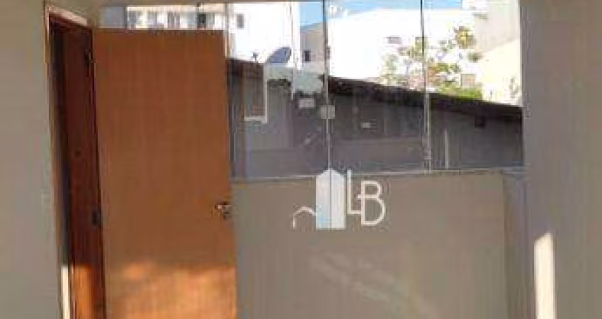 Apartamento no bairro Jardim Botânico com dois quartos.