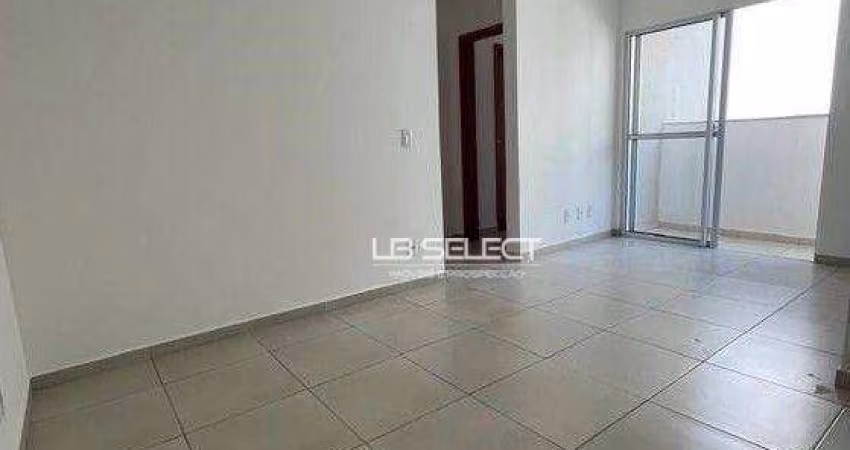 Apartamento no bairro Laranjeiras com dois quartos, uma suíte e uma vaga de garagem.