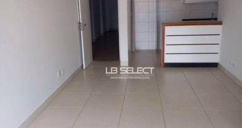 Apartamento no bairro Copacabana com dois quartos, uma suíte e duas vagas de garagem.