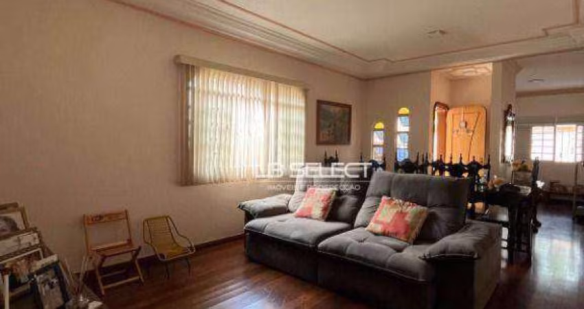 Casa com 3 dormitórios à venda, 250 m² por R$ 1.263.000,00 - Saraiva - Uberlândia/MG