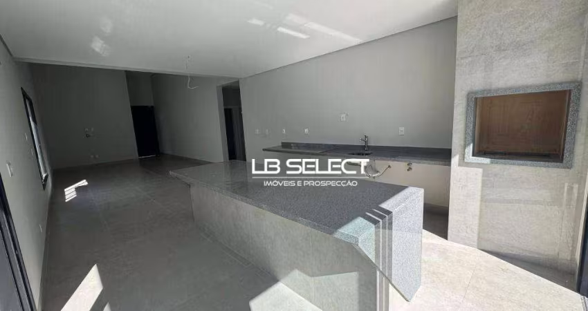 Casa com três suítes, escritório com lavabo e área gourmet.