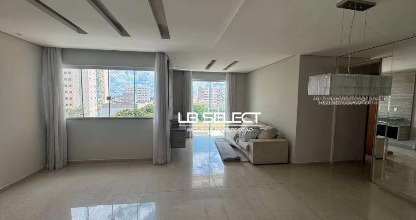 Apartamento no bairro Finotti com três quartos, uma suíte e duas vagas de garagem.