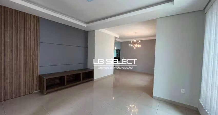 Casa no bairro alto umuarama com três quartos, suíte e varanda gourmet.