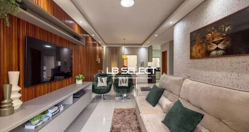 Casa no bairro alto umuarama com três quartos, suíte e área gourmet.