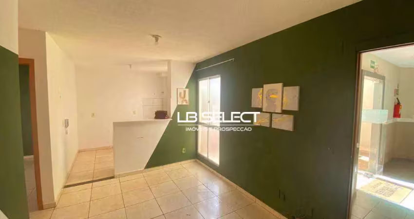 Apartamento térreo no bairro shopping park com dois quartos.