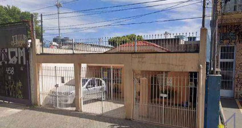 Casa com 2 dormitório e 3 vagas de garagem na Vila Diva