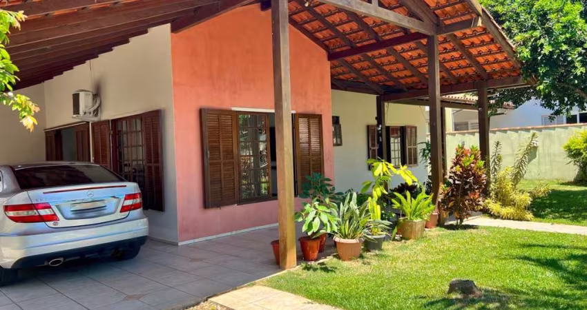 Casa para Venda em Florianópolis, Ingleses do Rio Vermelho, 3 dormitórios, 1 suíte, 3 banheiros, 3 vagas