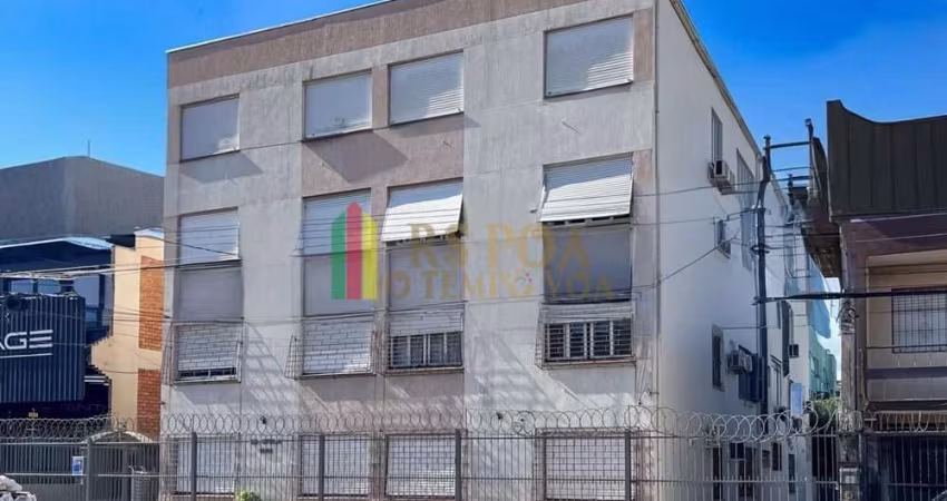 Apartamento com 4 quartos à venda na Avenida Cairu, 1068, Navegantes, Porto Alegre
