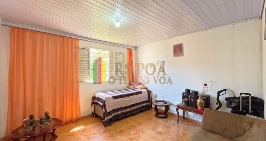 Casa com 3 quartos à venda na Rua Coronel Tisiano F. de Leoni, 240, Partenon, Porto Alegre