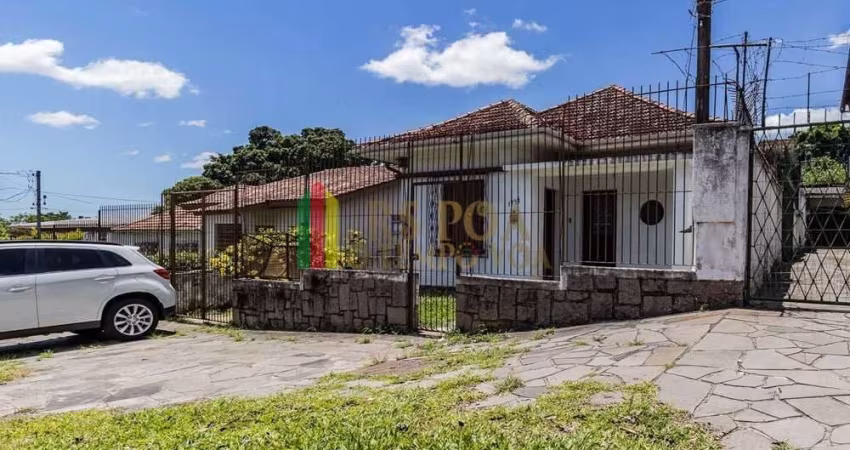 Casa com 3 quartos à venda na Rua Guilherme Alves, 1732, Partenon, Porto Alegre