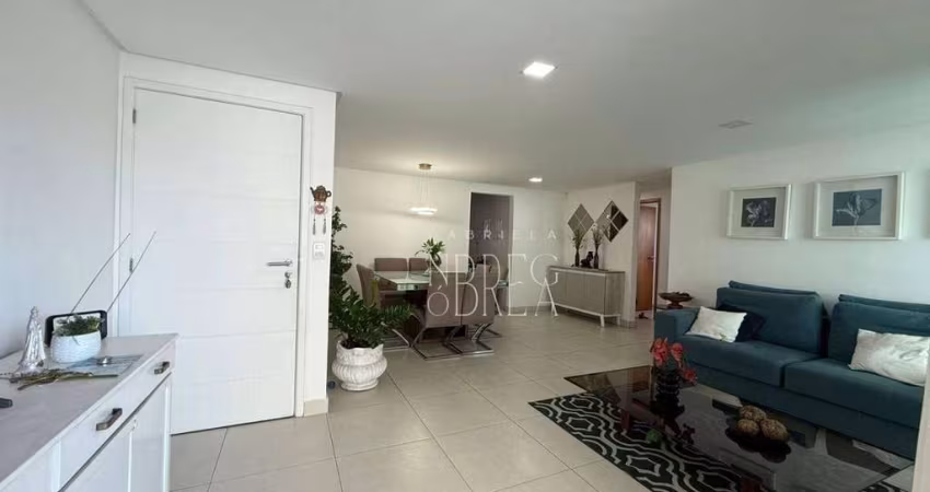 Apartamento com 4 dormitórios, sendo 2 suítes à venda, 136 m² por R$ 1.100.000,00  Cabo Branco - João Pessoa/PB