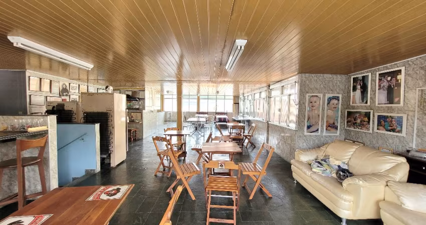 Lindo sobrado com terraço e apenas um lance de escada!!