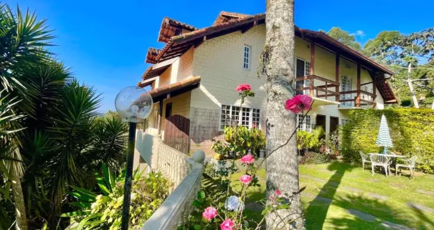 Casa em condomínio fechado com 5 quartos à venda na Rua Waldemar de Assis Ribeiro, 155, Cascata Guarani, Teresópolis