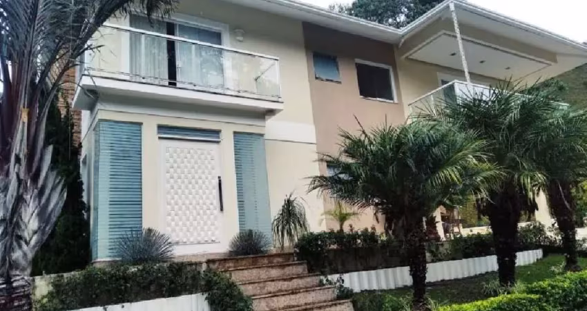 Casa em condomínio fechado com 4 quartos para alugar na Estrada Francisco Smolka, 15, Quebra Frascos, Teresópolis
