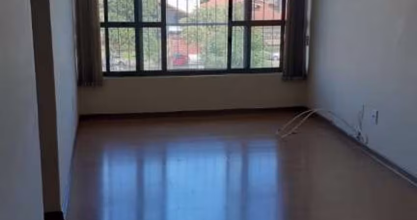 Apartamento com 2 quartos à venda na Miguel Tarnac da Rocha, 74, Três Vendas, Pelotas