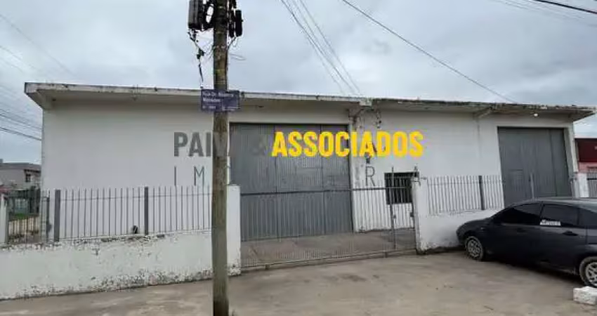 Prédio para alugar na Doutor Bezerra de Menezes, 600, Três Vendas, Pelotas