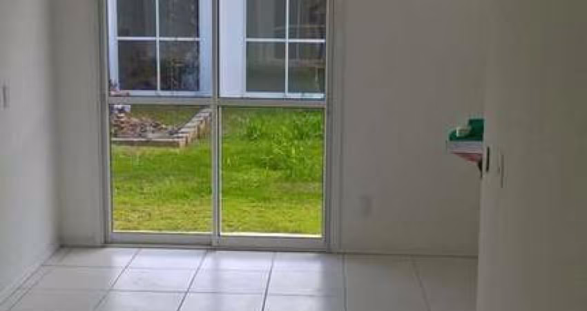 Casa em condomínio fechado com 2 quartos para alugar na Avenida Prefeito Ary Alcântara, 1000, Areal, Pelotas