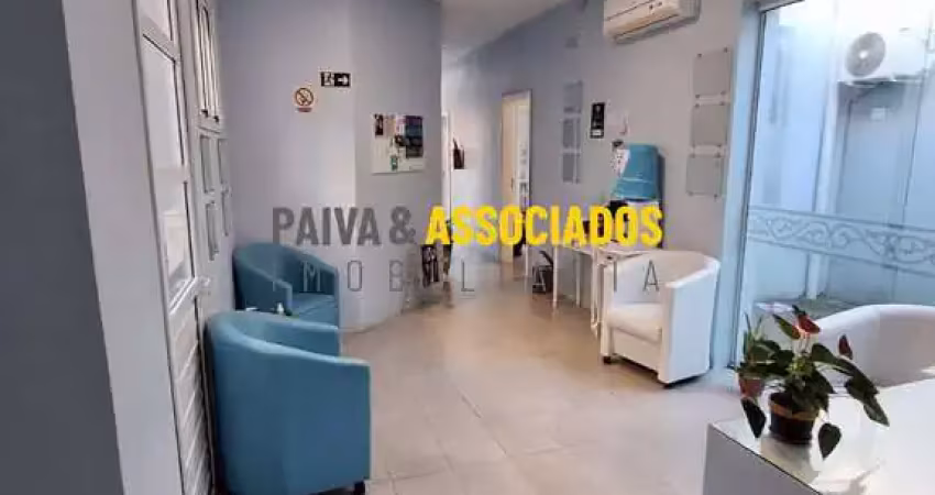Casa com 8 quartos à venda na Lobo da Costa, 553, Centro, Pelotas