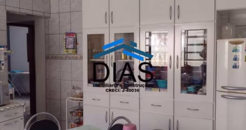 CASA AMPLA COM 3 DORMITÓRIOS NO RESIDENCIAL IGUATEMI