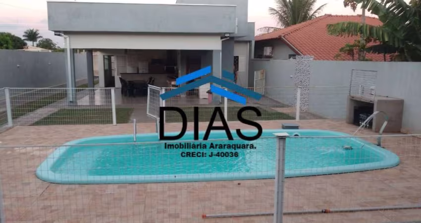 RANCHO EM BORBOREMA TRÊS DORMITÓRIOS ESPAÇO GOURMET PISCINA