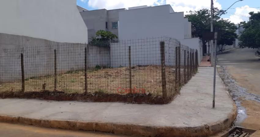 Lote no bairro Cidade Nova