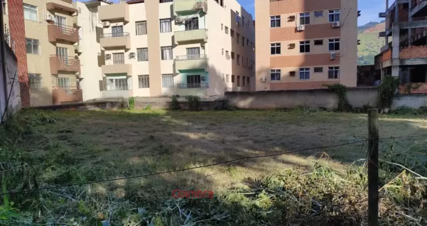 Terreno à venda no Centro, Governador Valadares 