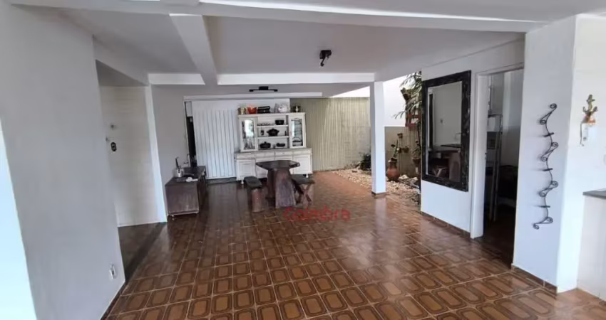 Casa com 2 quartos à venda no Grã-Duquesa, Governador Valadares 
