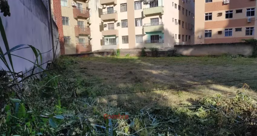 Terreno à venda no Centro, Governador Valadares 