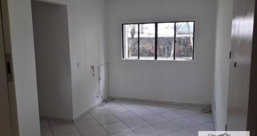 Lindo apartamento térreo com 2 quartos, armários, no Parque Industrial