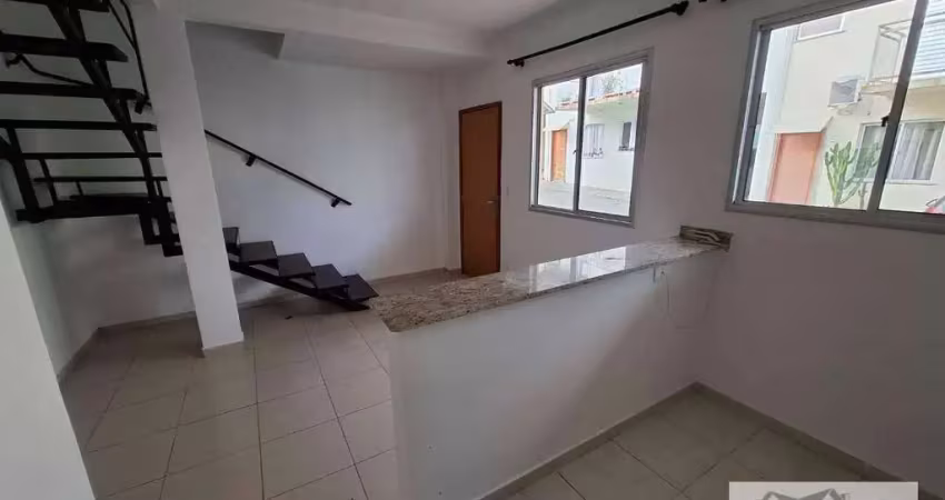 Casa em condomínio 2 quartos (1 suíte) no Jardim da Granja