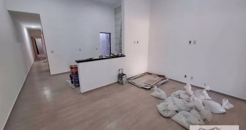 Casa nova 3 dormitórios, repleta de armários, jardim satélite