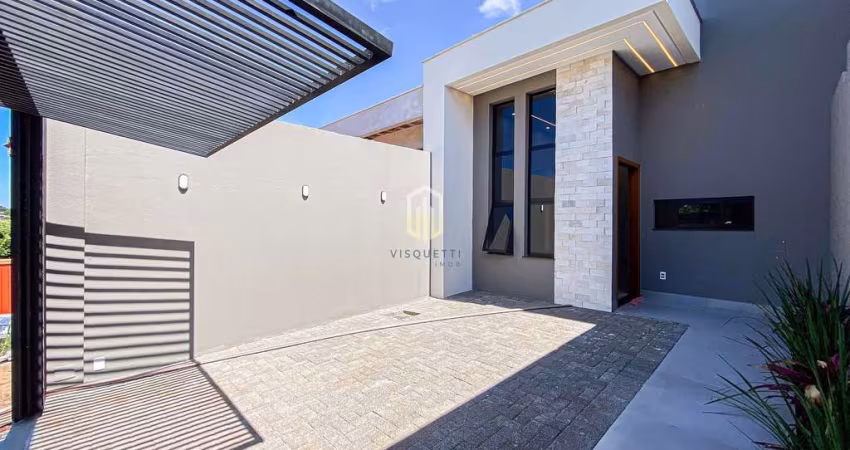 Casa à venda em rua no TAUÁ com 03 dormitórios sendo 01 suíte, sala com pé direito alto e 02 vagas