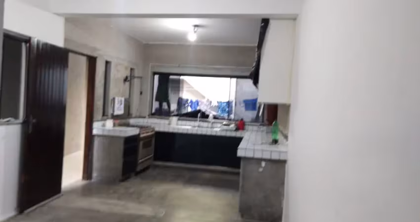 Casa com 4 quartos à venda na Rua Diviana, 210, Jardim Santo Antonio, São Paulo