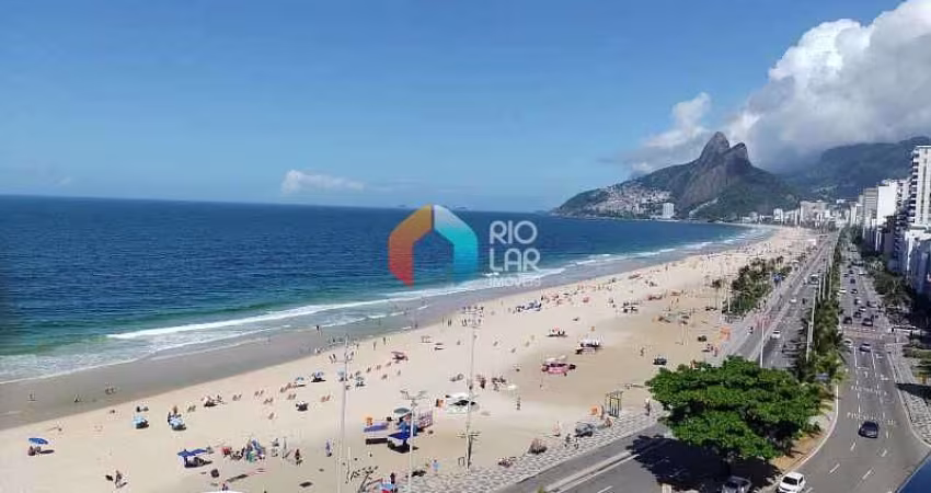 Apartamento à Venda em Ipanema, 110m2, Sala Ambientes, 2 Suítes, Varanda, Vista Lateral Mar, Vaga