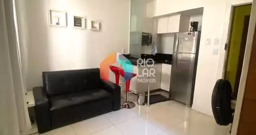 Kitnet / Stúdio à venda na Avenida Nossa Senhora de Copacabana, Copacabana, Rio de Janeiro