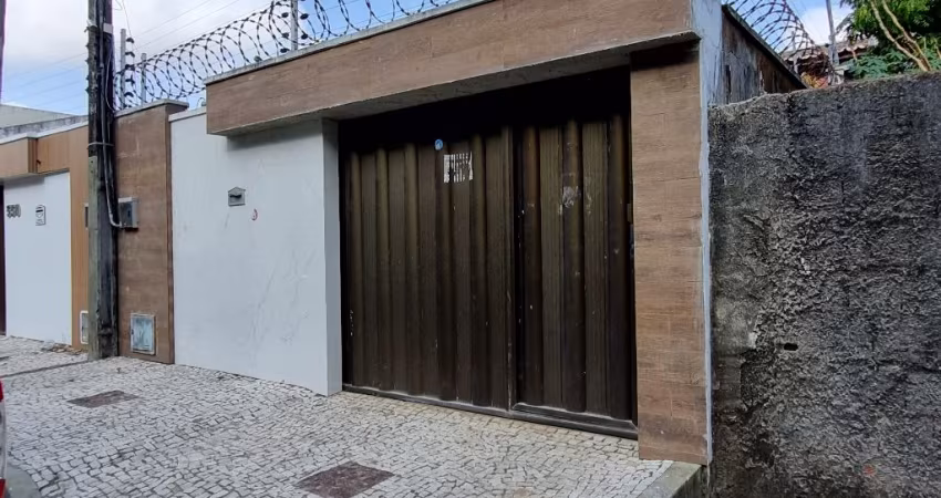 Ótima casa solta no bairro José de Alencar