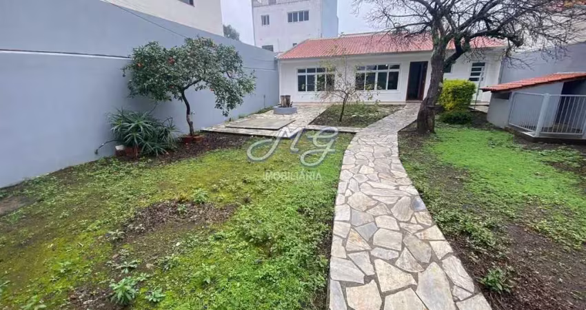 Casa à venda no bairro Centro - Pinhais/PR