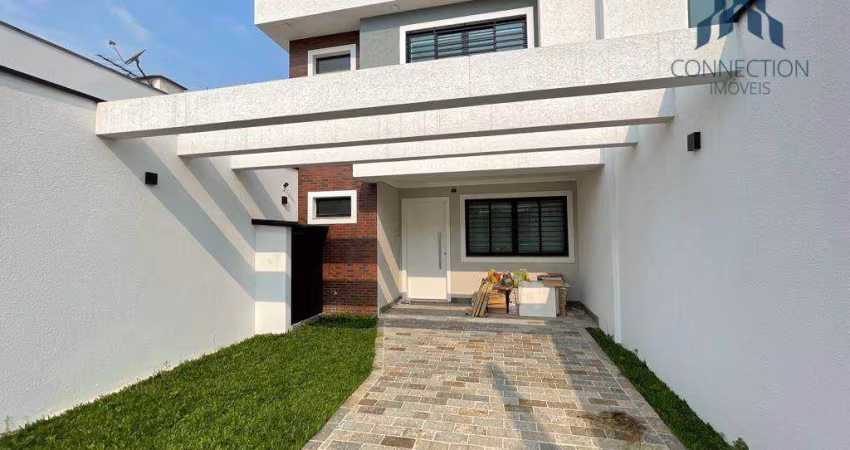 Sobrado com 3 dormitórios para alugar, 141 m² por R$ 4.815,00/mês - Boa Vista - Curitiba/PR