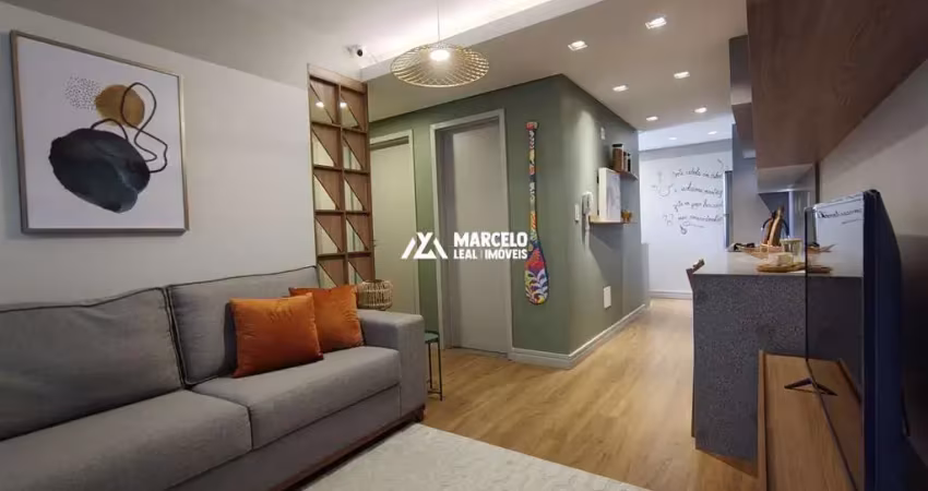 Apartamento de 3/4 sendo uma suíte com 2 vagas de garagem, em Condomínio com laz