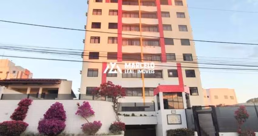 Vendo lindo Apto de 2º andar decorado com 3/4 sendo 02 suites +02 vagas de garag