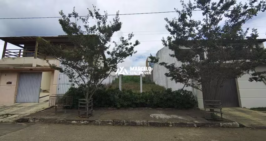 Vendo lote 300 m2 no bairro petrópolis em frente ao poço escuro