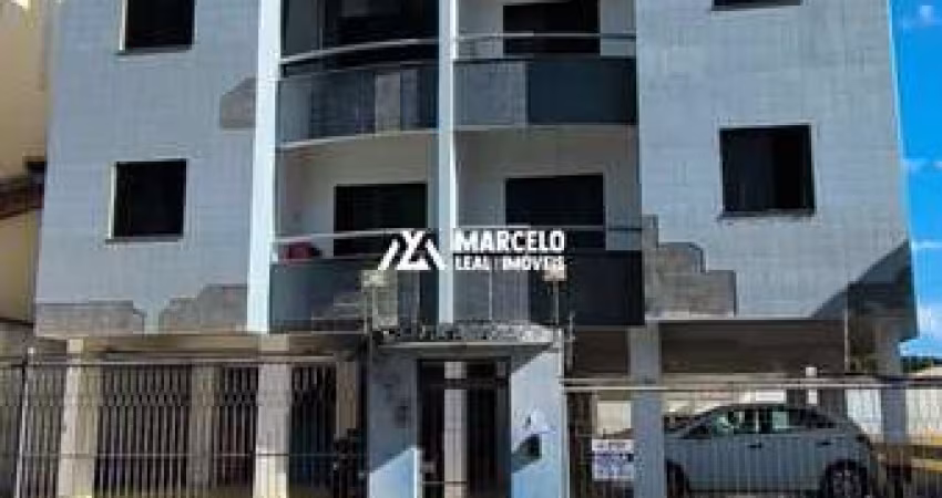 Alugo  apto de 2/4 com garagem grande na região central da cidade a poucos mts d